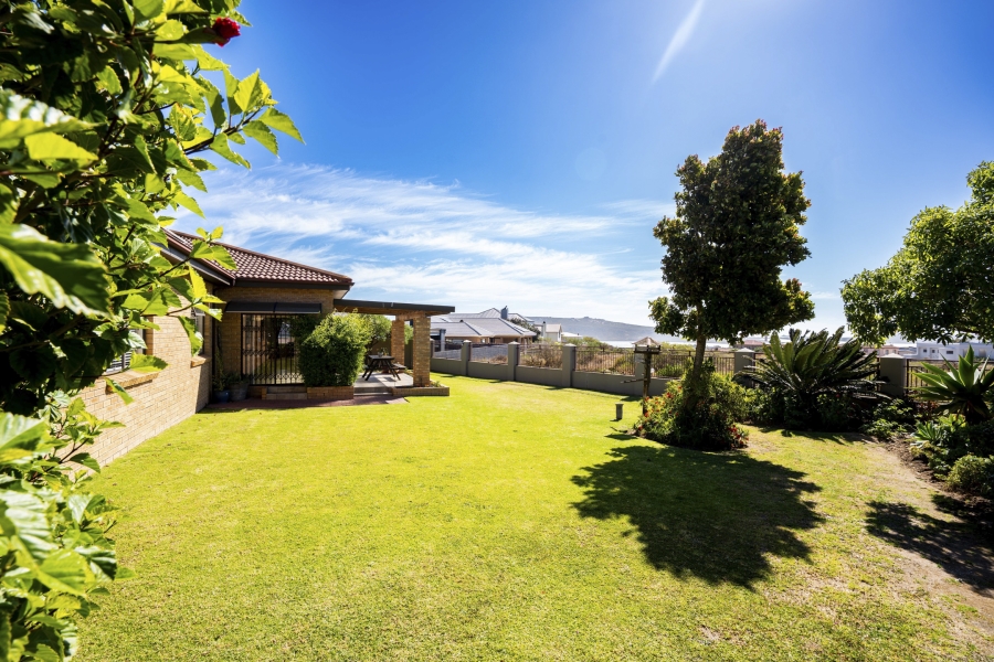 4 Bedroom Property for Sale in Myburgh Park Western Cape